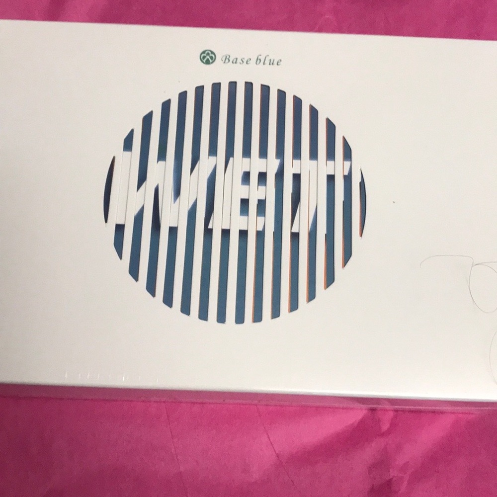 Base blue Cosmetics dry wet dual action cleaning wipes NEW SEALED